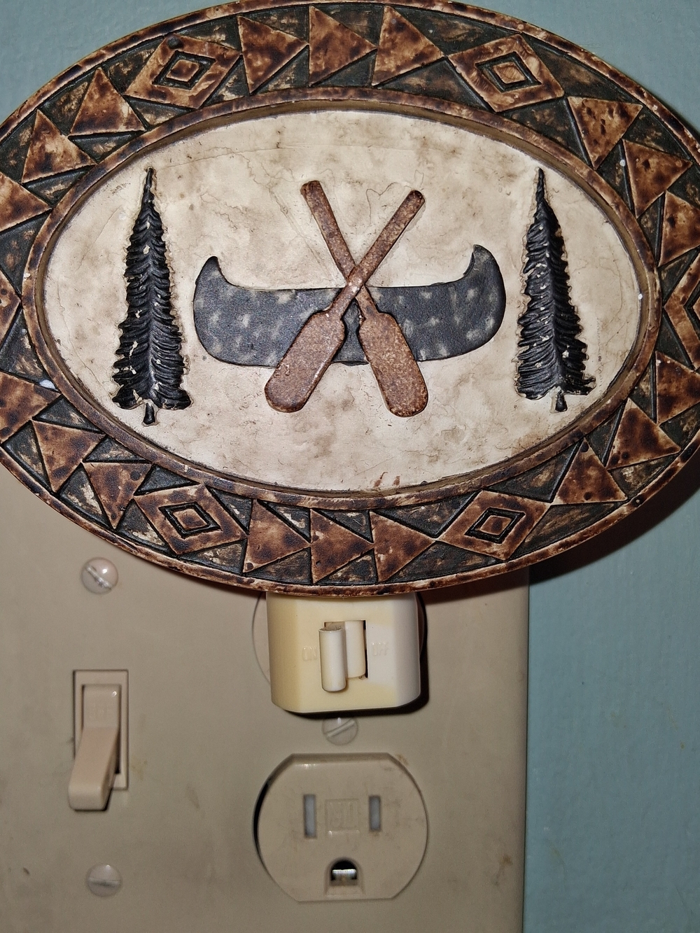 Woolrich Wall Plug In Night Light Resin Canoe Oars Trees On/off Switch  Vintage